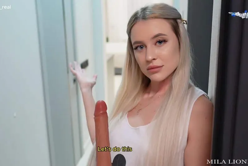 Giao buồi giả chất lượng kém, anh shipper phải ghi sổ nợ bằng cò thật